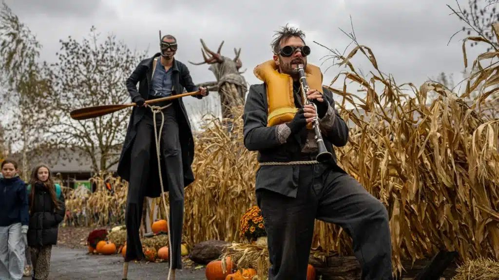 Artistes de la Sorcière des Vents pendant Halloween 2026 au Parc Animalier de Sainte-Croix